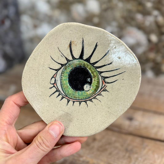 Lille smykkefad på fod