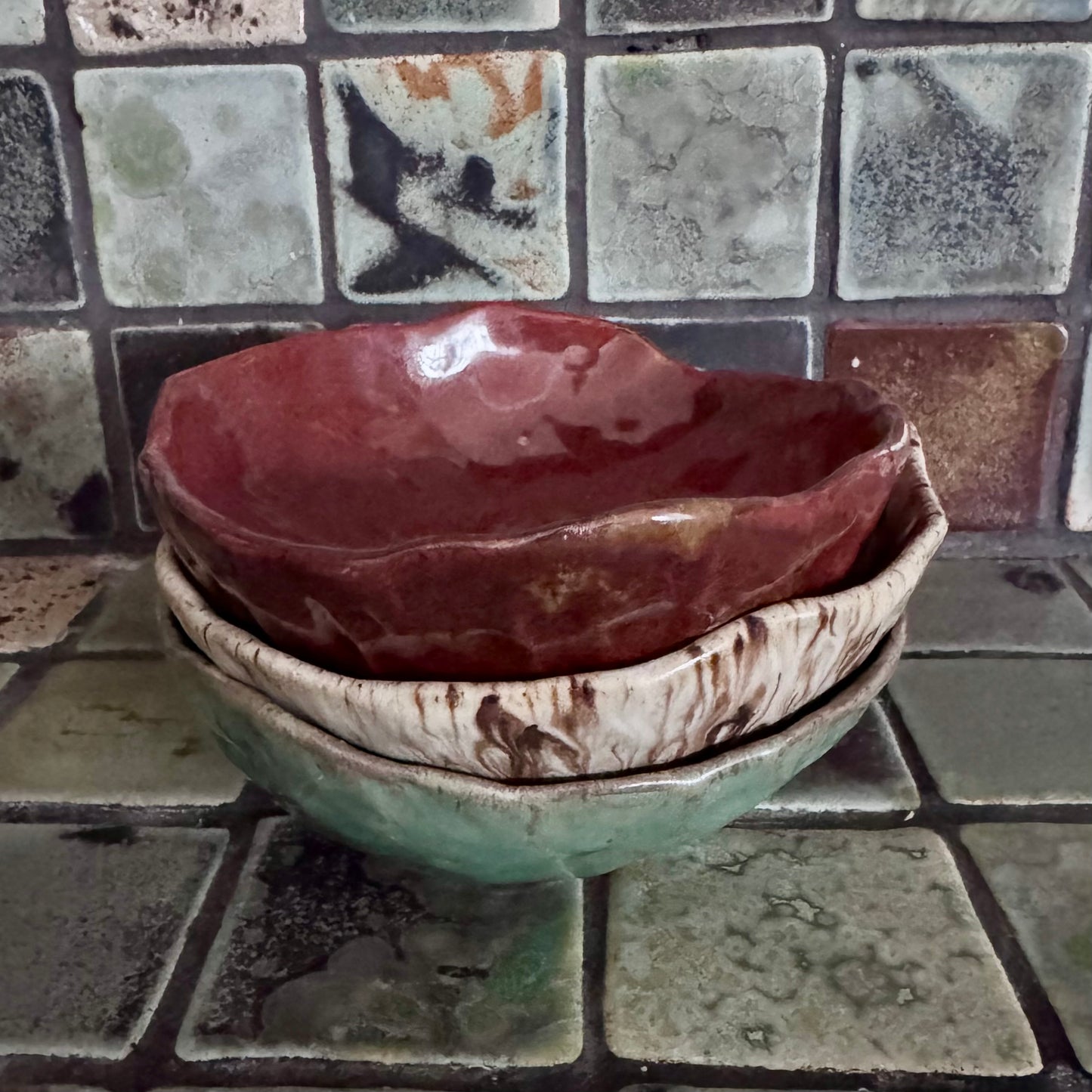 3 små pinchede skåle.