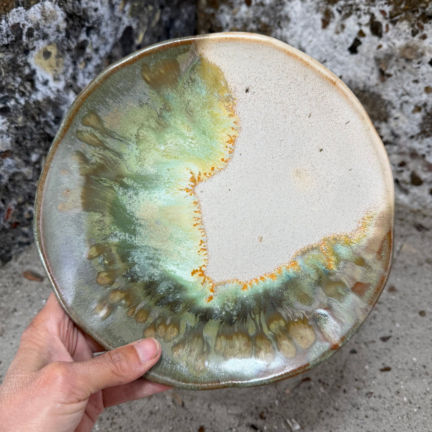 Håndformet frokosttallerken